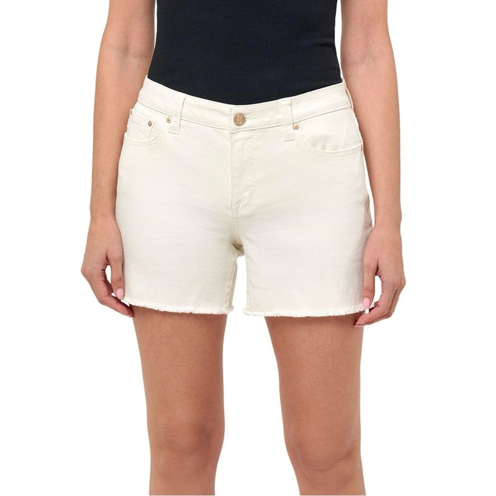 NWOT Seven7 Women's Weekend Short Size 6